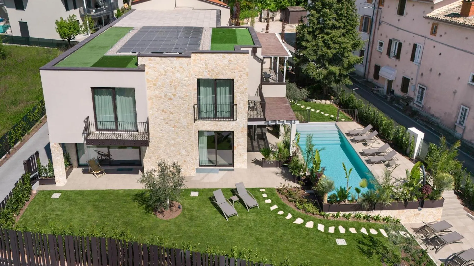 Apartment Villa Carlotta Bouganville Lazise Italy
