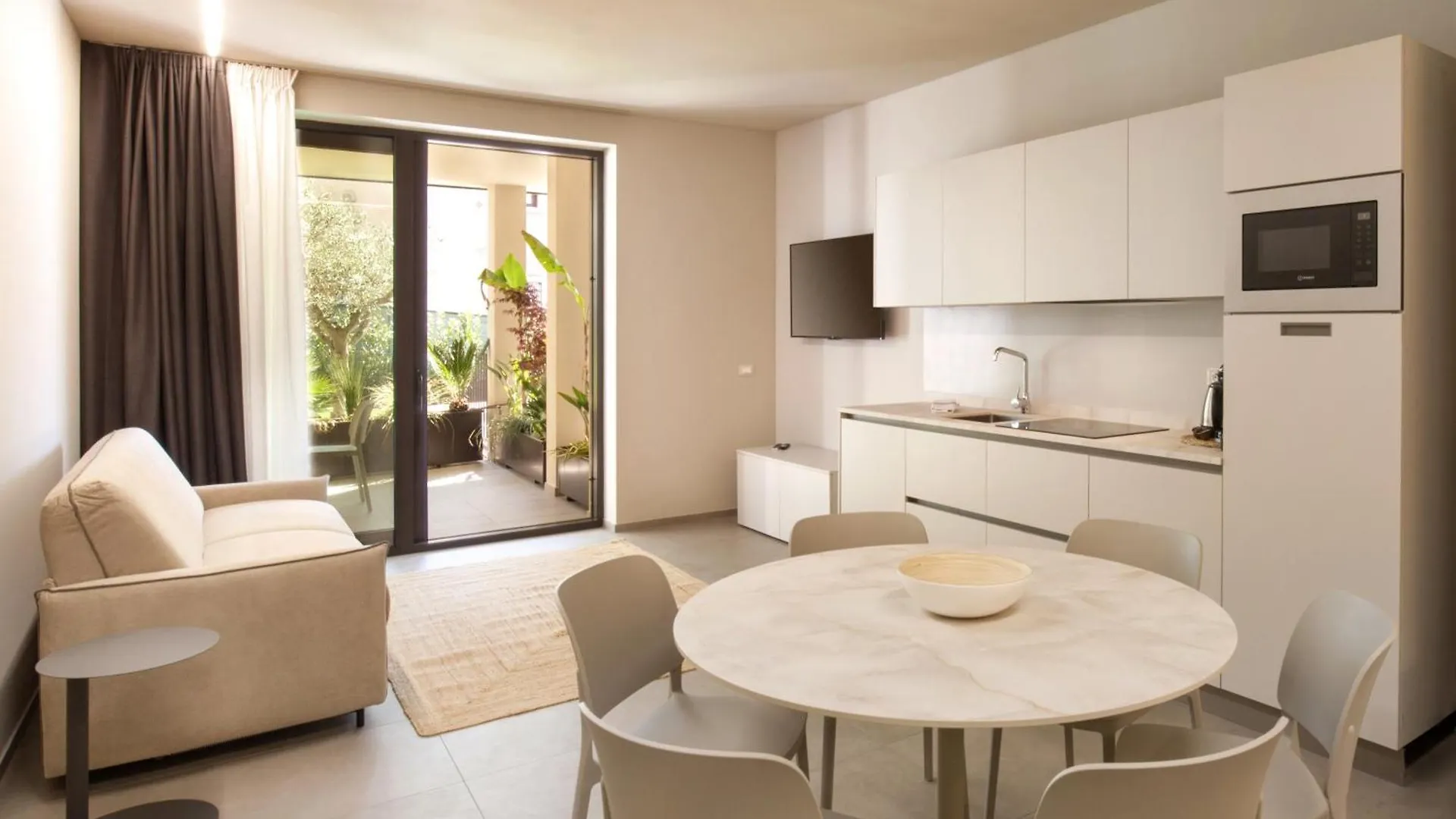 Villa Carlotta Bouganville Lazise Apartment